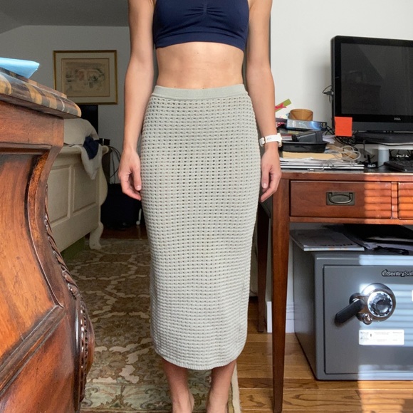 Reformation Circa Knit Skirt in Dove Gray - Picture 5 of 10